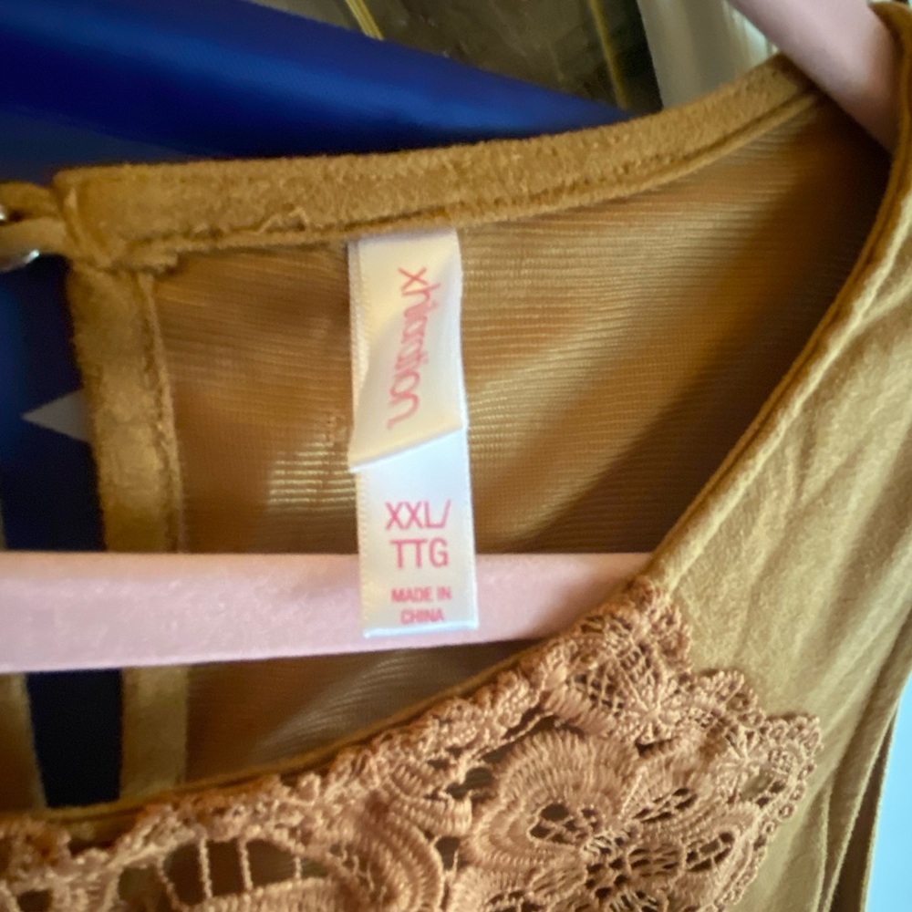 Xhiliration faux suede tan sleeveless dress - Picture 2 of 7